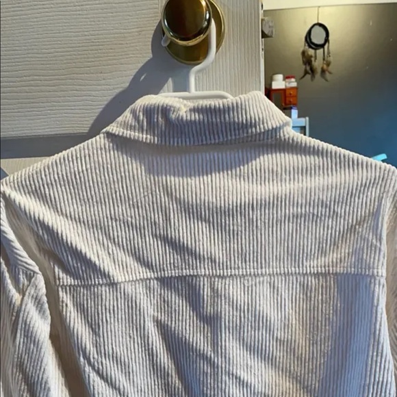 White corduroy jacket/vest, brand: ardene, large - Picture 6 of 6